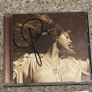 Signed Taylor Swift, Fearless (Taylor’s Version) CD